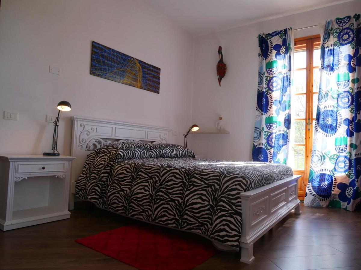 B&B Des Artistes Borzano Esterno foto