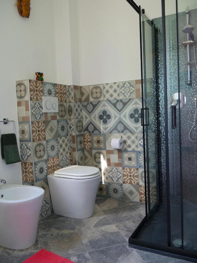 B&B Des Artistes Borzano Esterno foto