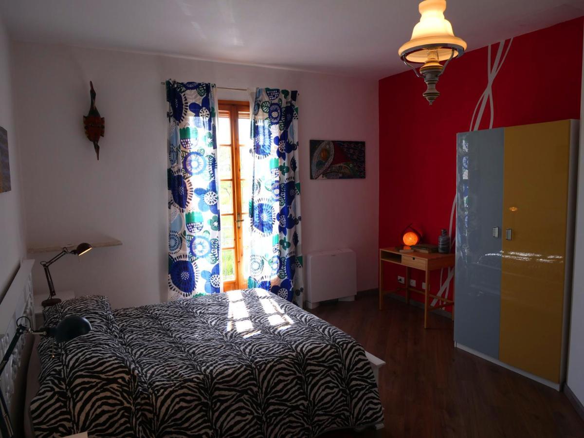 B&B Des Artistes Borzano Esterno foto