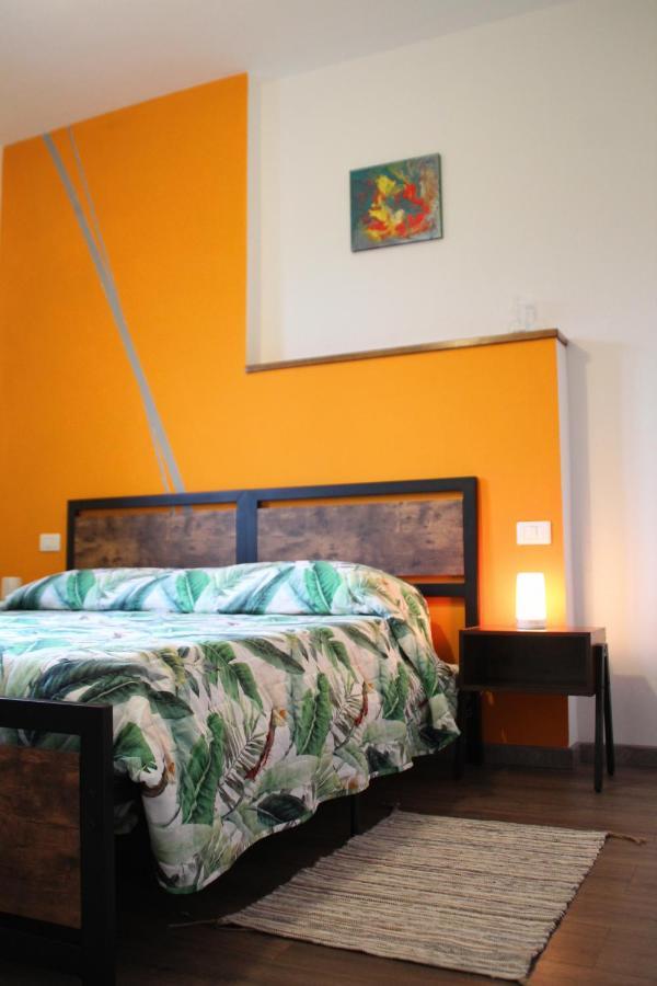 B&B Des Artistes Borzano Esterno foto
