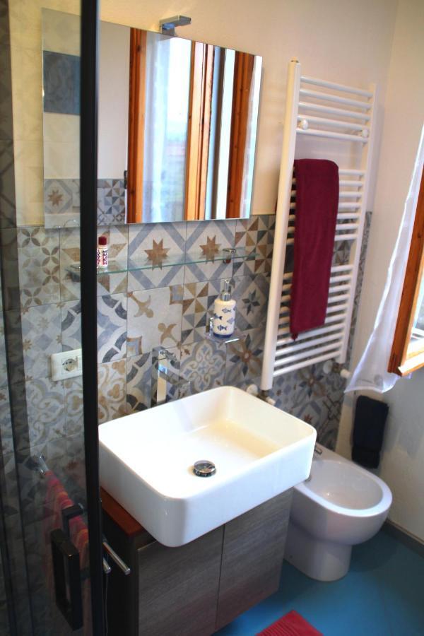 B&B Des Artistes Borzano Esterno foto